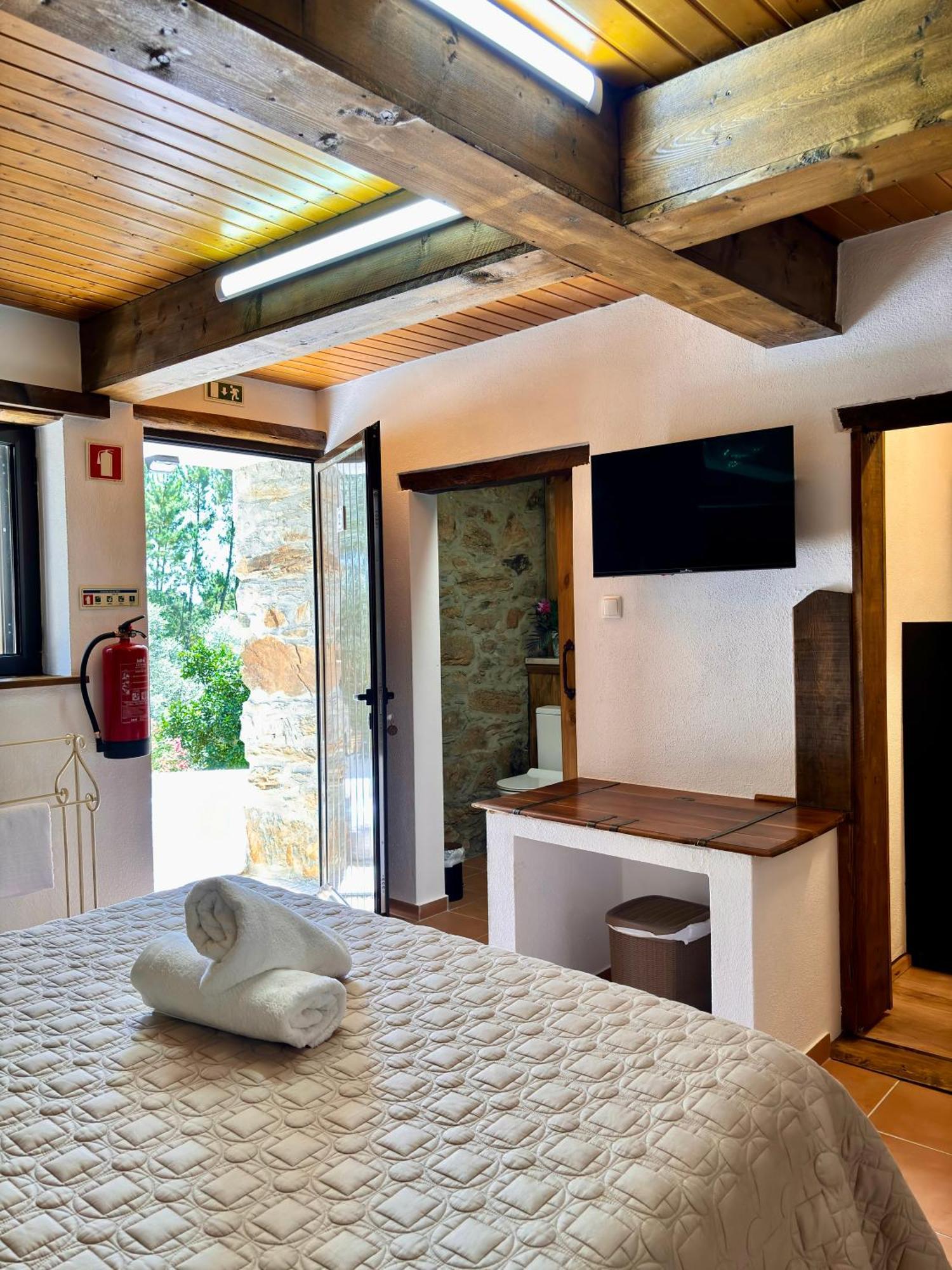 Casa Da Oliveira Bed & Breakfast Pedrogao Grande Bagian luar foto